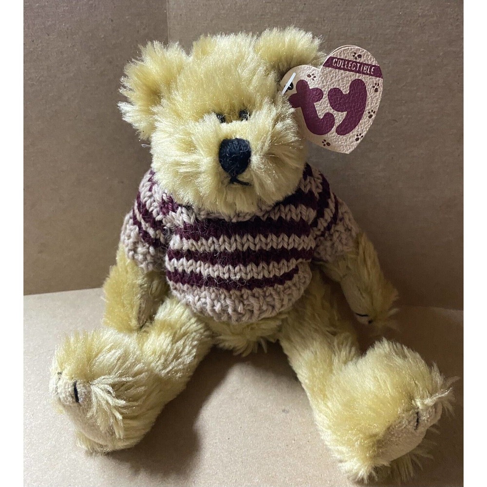 Ty Attic Treasures Collection Chelsea the Bear with Sweater. 1993. Mint